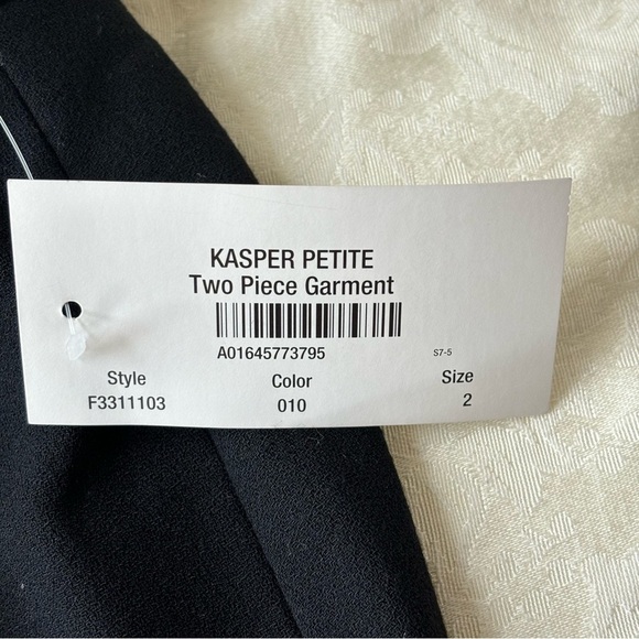 NWT Kasper Black Pencil Skirt, Size 2 Petite - Picture 10 of 10
